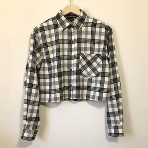 Streetwear Society Boxy Cropped Plaid Button Down Shirt